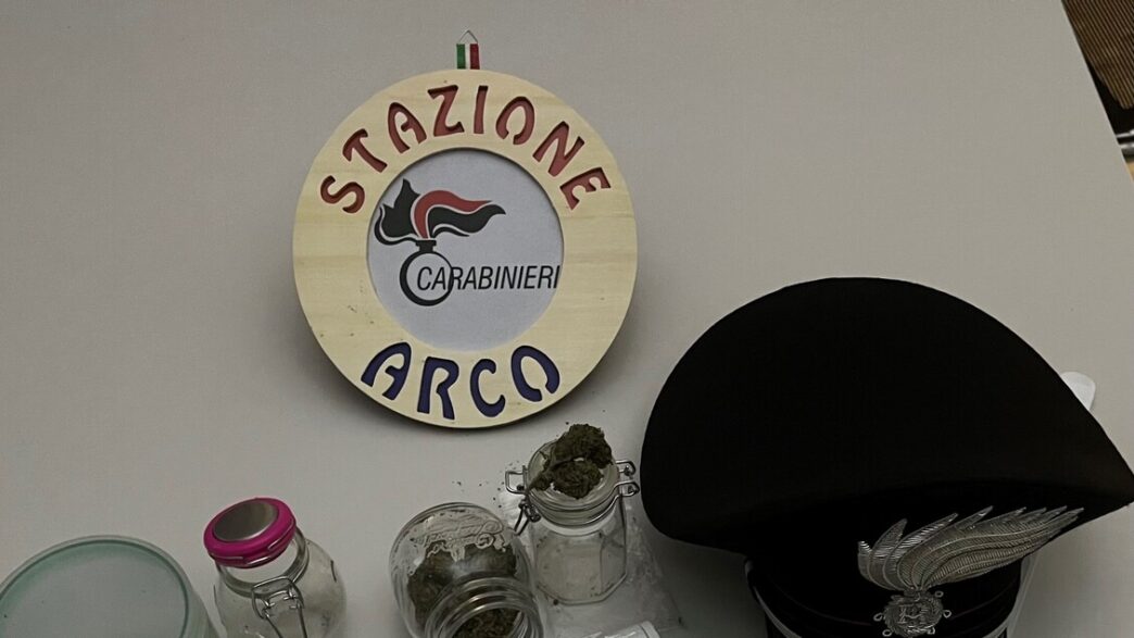 Giovane di Arco denunciato per