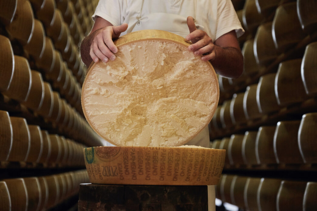 Il Parmigiano Reggiano si fa n