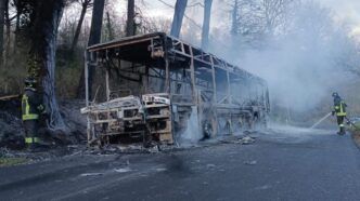 Incendio su autobus extraurban