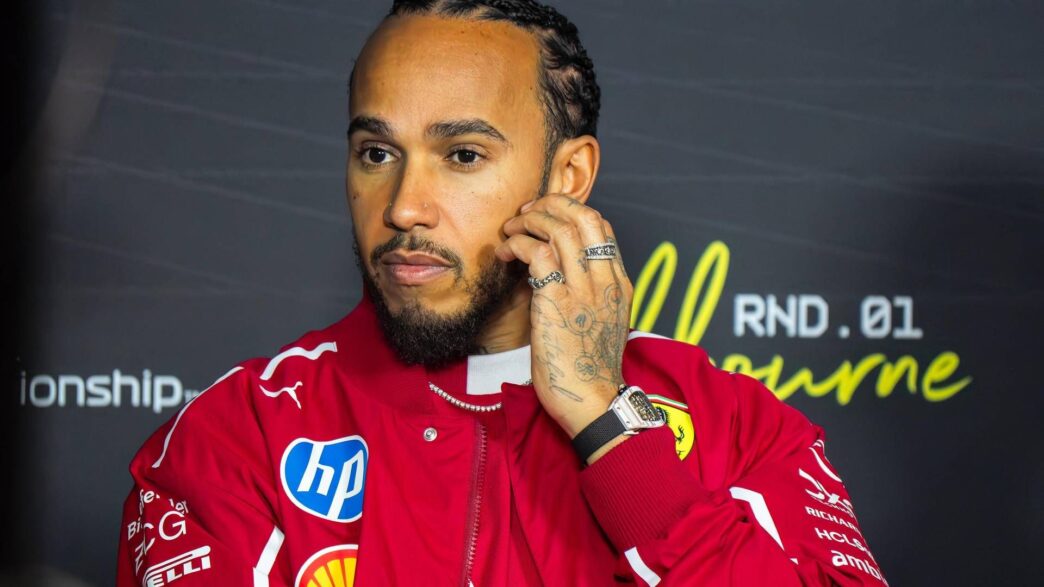 Lewis Hamilton debutta in Ferr