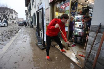 Maltempo in Toscana3A Vigili de