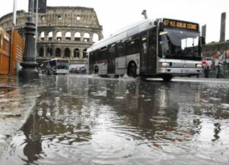 Maltempo in arrivo3A Roma si pr