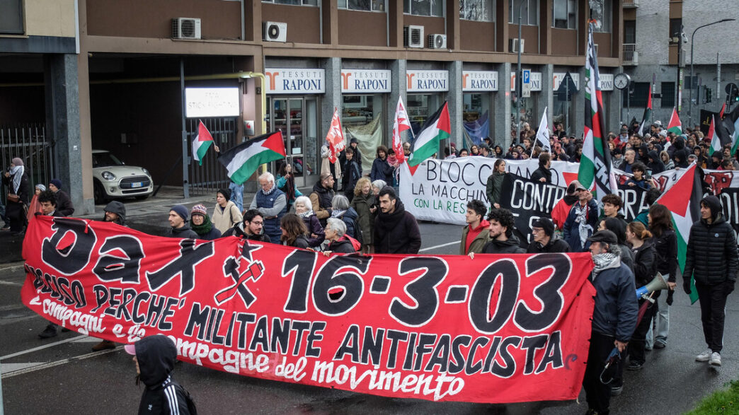 Milano2C occupazione simbolica