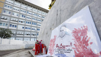 Papa Francesco e i Bambini3A Un