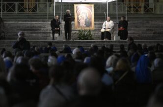 Piazza San Pietro3A Preghiera d