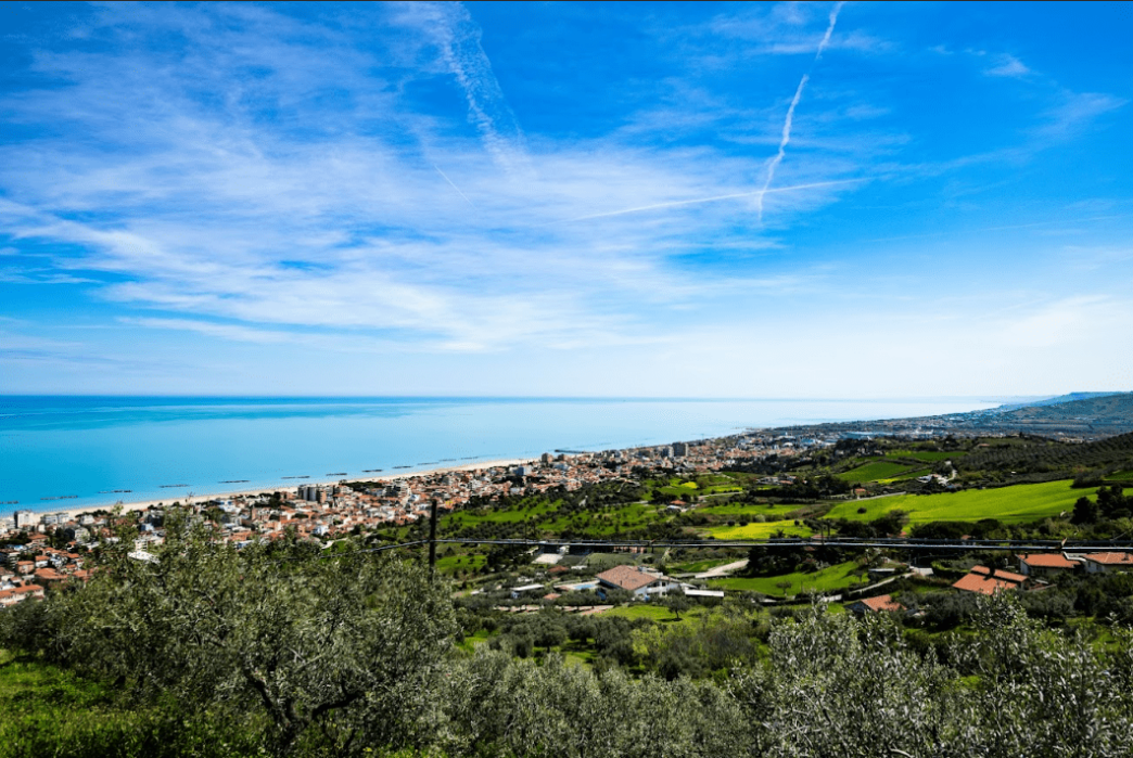 Roseto degli Abruzzi 20253A ape