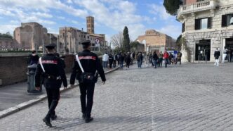 Tre romeni arrestati a Roma do